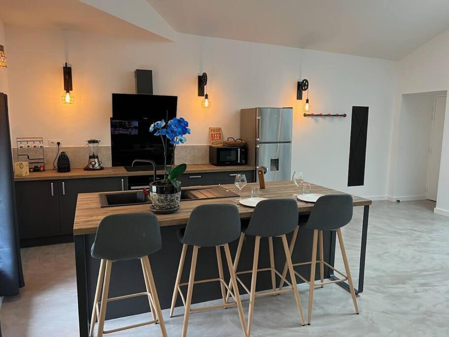 Loft Design Διαμέρισμα Lapalud Εξωτερικό φωτογραφία